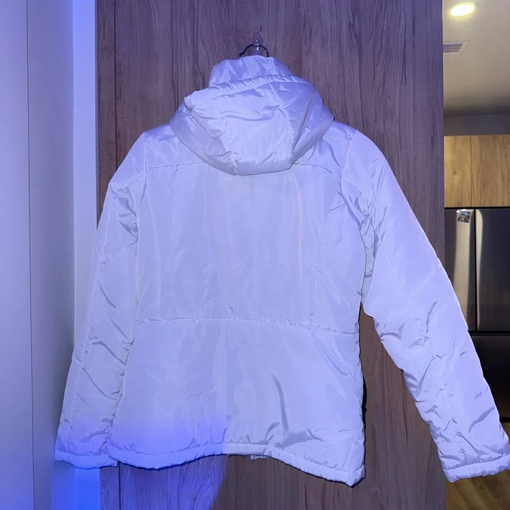 U.S. Polo Assn. White Puffer Jacket - Picture 2 of 3